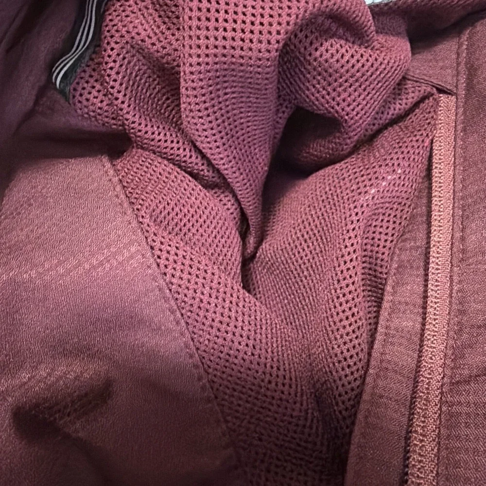 Adidas Maroon Full Zip Lightweight Jacket EUC Size Large‎